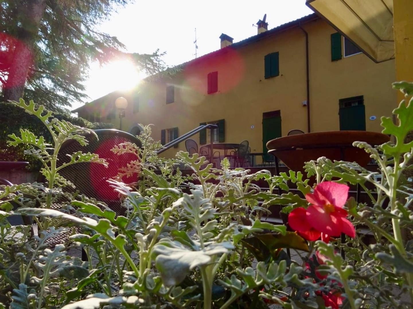 Hotel Ca' Vecchia Sasso Marconi Esterno foto