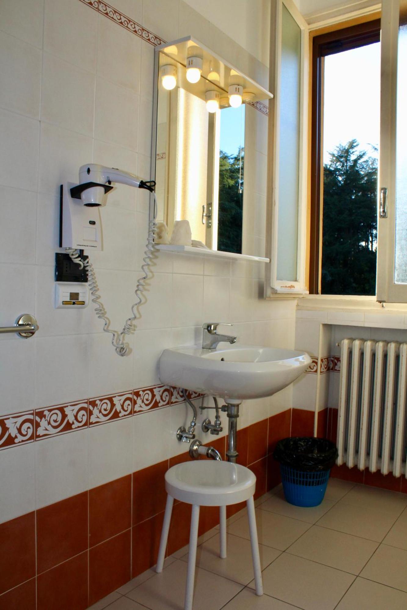 Hotel Ca' Vecchia Sasso Marconi Esterno foto