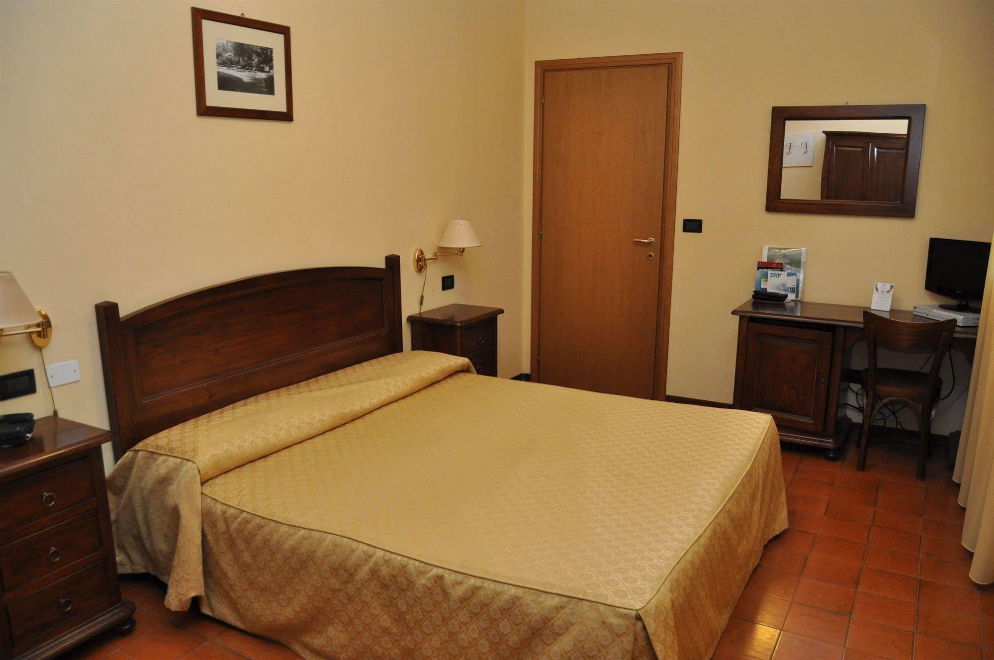 Hotel Ca' Vecchia Sasso Marconi Esterno foto